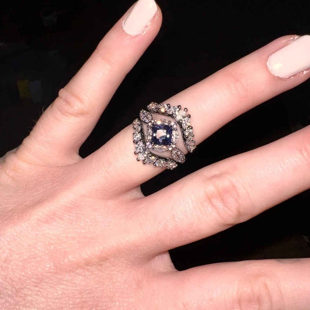 Bomb party December 2024 size 8 ring!